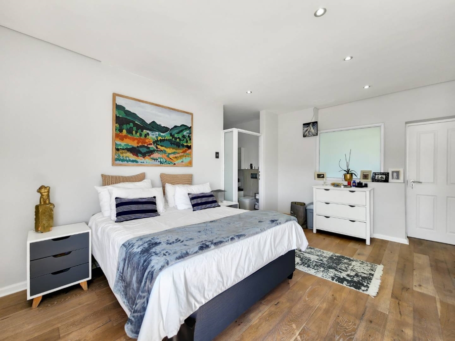 3 Bedroom Property for Sale in Fresnaye Western Cape